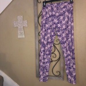 Lula Roe soft, comfy Leggings, Purple and Lilac, one size (sm med lg).